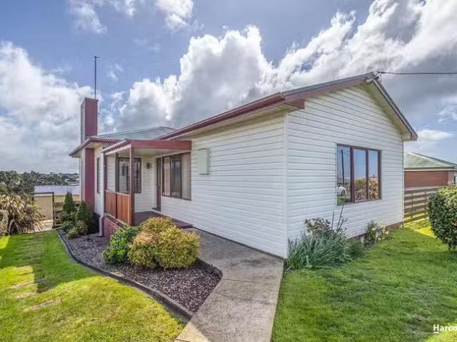44 Stirling Street, Hillcrest, TAS 7320