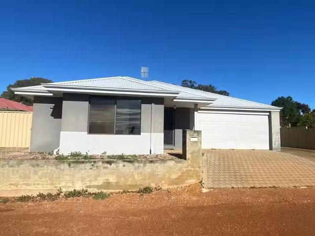 44A Mount Street, MANJIMUP, WA 6258 House for Rent