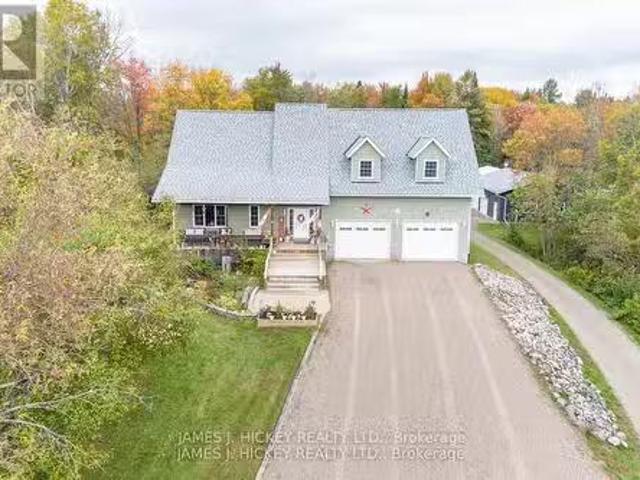 44A Main Street, Laurentian Hills, ON, K0J 1J0 house for sal.