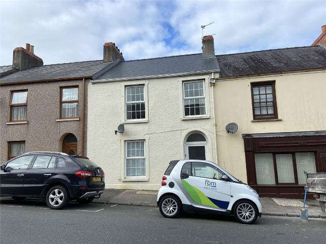 44B, Laws Street, Pembroke Dock, Pembrokeshire SA72, 3 bed flat to rent, £675 pcm | PrimeLocation