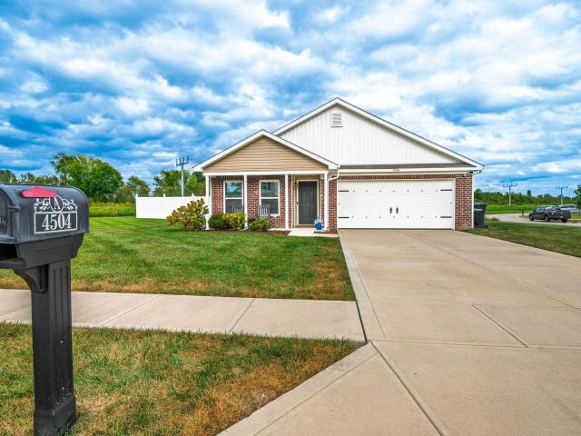 4504 N Emerald Pointe Way