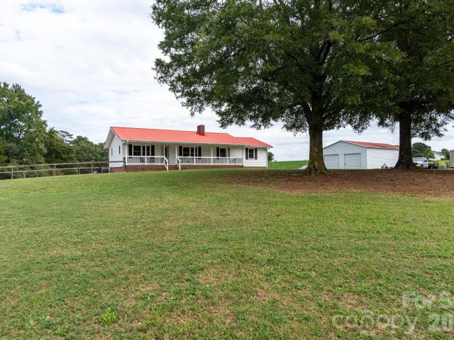 4505 E Highway 218 Highway