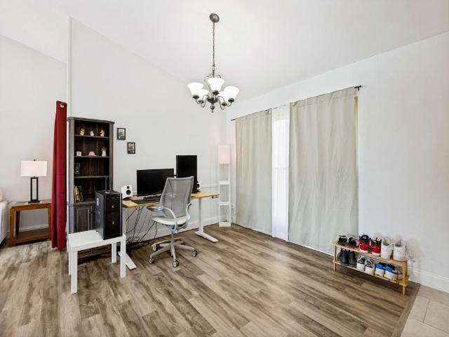 4505 Queen Circle
