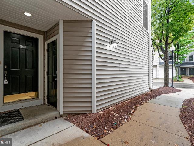 4506 Superior Square, Unit 4506, Fairfax, VA 22033 | MLS #VAFX2268