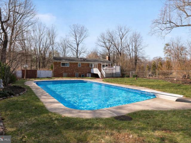 4509 Martinwood Ln, Haymarket, VA 20169 | MLS #VAPW2112 | Compass