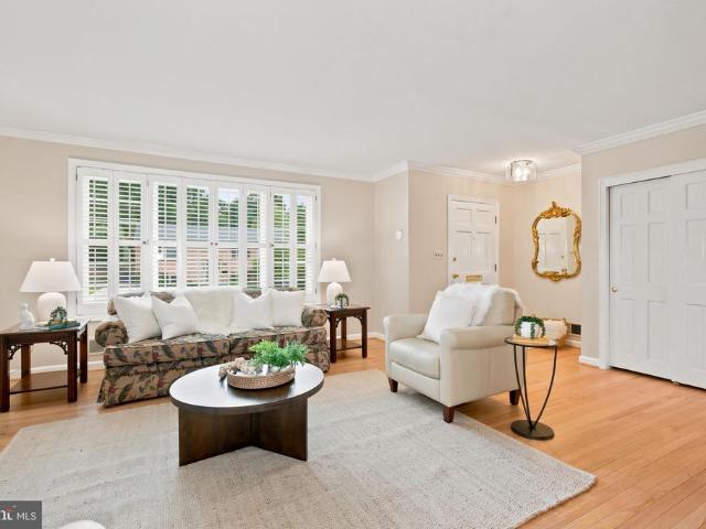 4509 Clearbrook Lane