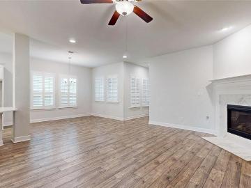 4502 Sapphire Falls Way