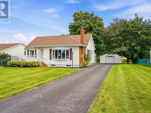 4503 Lincoln Avenue, Lincoln Beamsville, ON, L3J 1S3 house for sale | Listing ID X13805 | Royal LePage