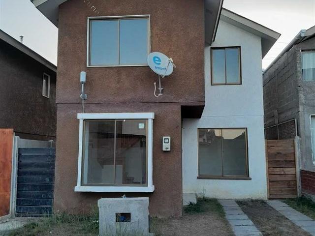 $ 450.000 Casa en Arriendo en Coquimbo 3 dormitorios 2 baños / Corredores Premium Chile SpA