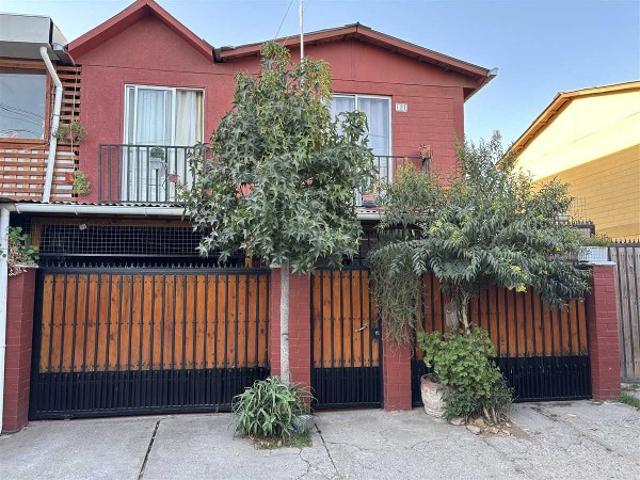 $ 450.000 Casa en Arriendo en Buín 3 dormitorios 2 baños / Vivax Propiedades