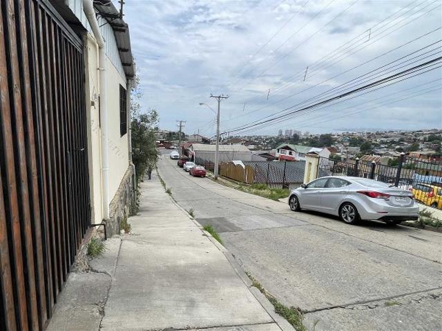 $ 450.000 Casa en Arriendo en Valparaíso 4 dormitorios 1 baño / Corredores Premium Chile SpA
