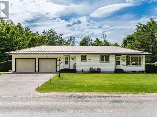 450 Concession 11 Road E, Tiny, ON, L0L 2J0 house for sale | Listing ID S12902 | Royal LePage