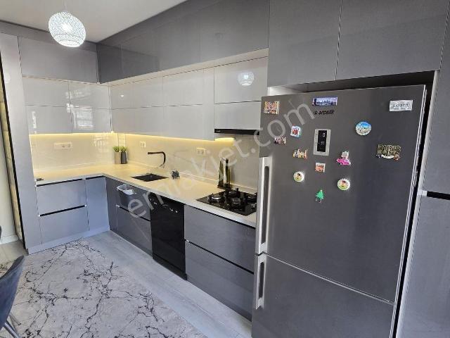 450.cadde Üzerınde Full Yapılı 175 M² 4+1 Arakat Daıre