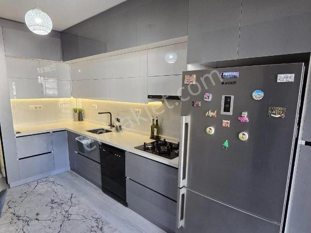 450.cadde Üzerınde Full Yapılı 175 M² 4+1 Arakat Daıre