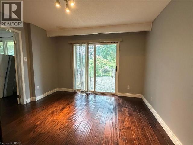 450 BRIDGE Street W, Waterloo, Ontario, N2K2Y4