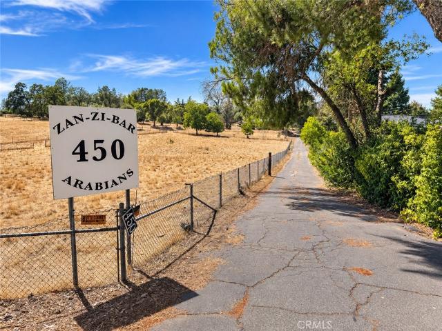 450 Oakvale