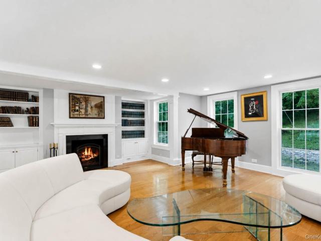450 Oyster Bay Road
