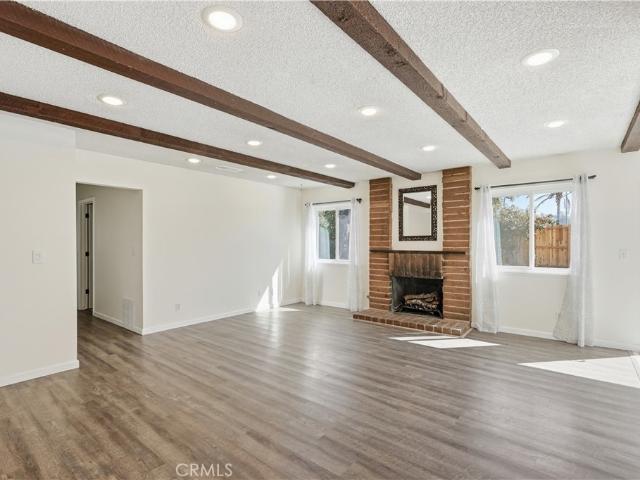 450 Mountain View