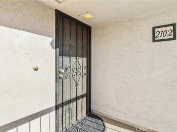 450 W Vermont