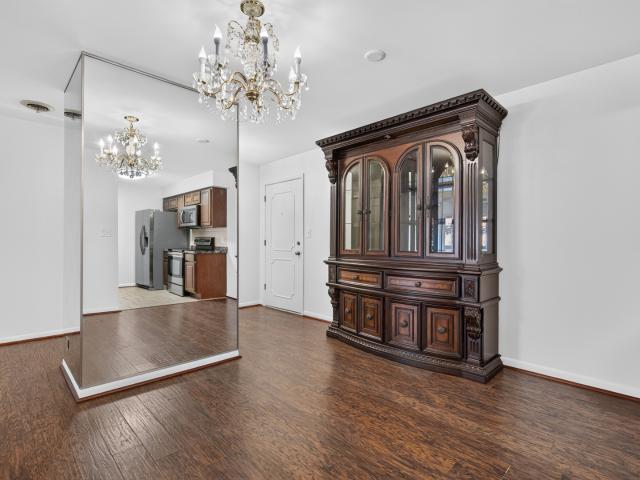 450 W Downer Place # 3D