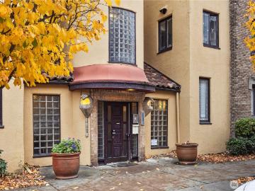 4515 Burke Ave N, Seattle, WA 98103 | MLS #2458