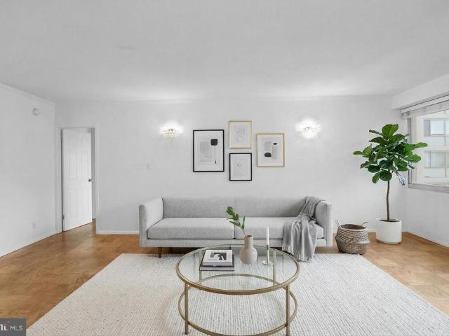4515 Willard Avenue # 2007S