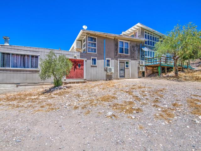 4516 n elephant butte road