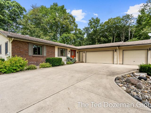 4517 Scenic Drive