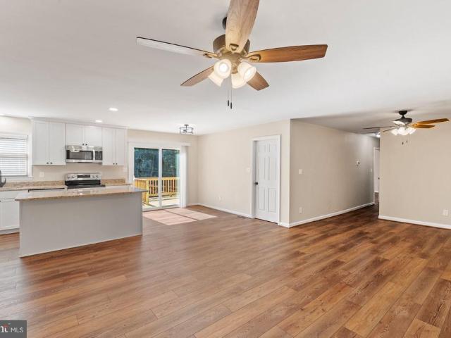 45125 Settlers Lane