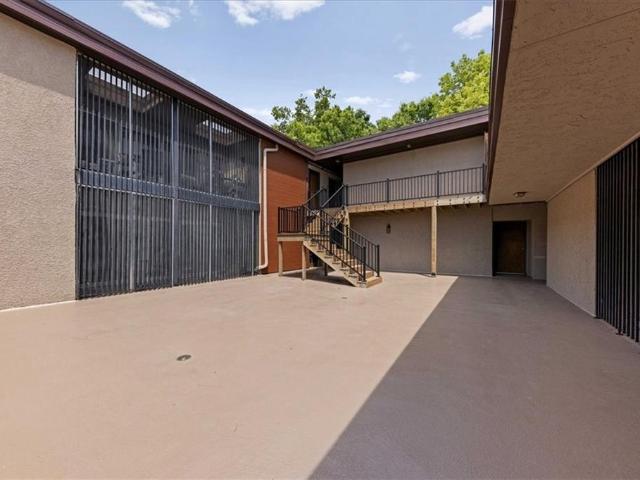 4512 Jefferson Street # 10