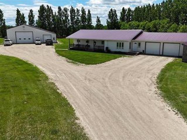 4512 Road N, Rathwell, MB, R0G 1S0 Luxury House for sale | Listing ID 202614 | Royal LePage Carriage Trade Luxury Properties