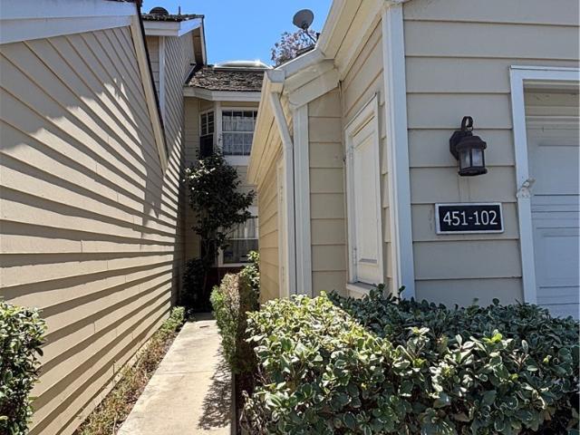 451 Medford Ct, Unit 102, Long Beach, CA 90803 | MLS #OC26085