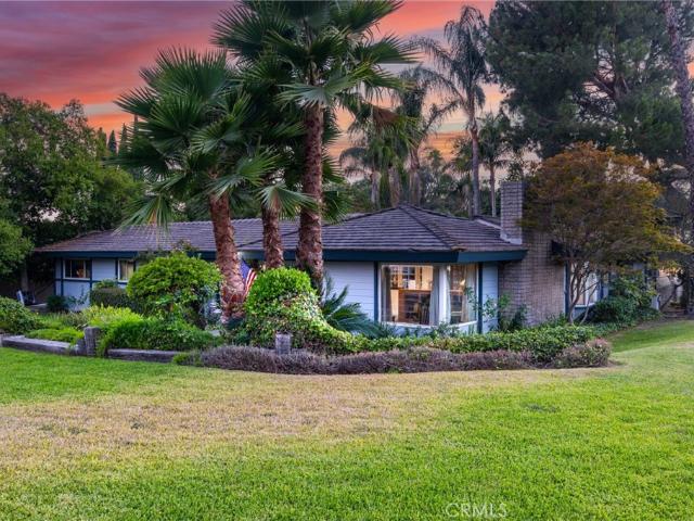 451 N Baldy Vista