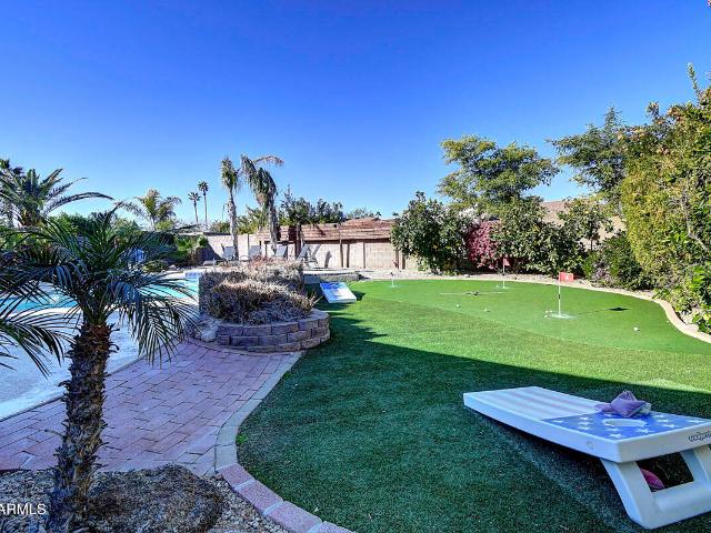4524 e kelton lane