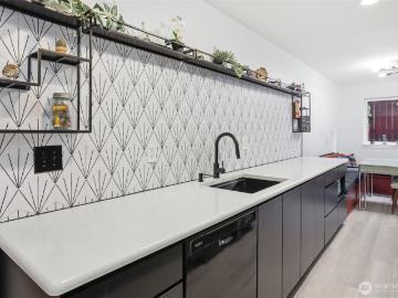 4525 S Henderson St, Unit 102, Seattle, WA 98118 | MLS #2487
