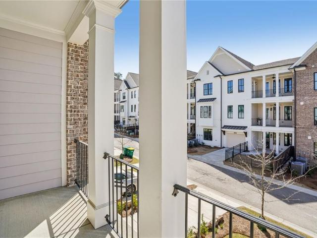 4527 Watervale Way 271
