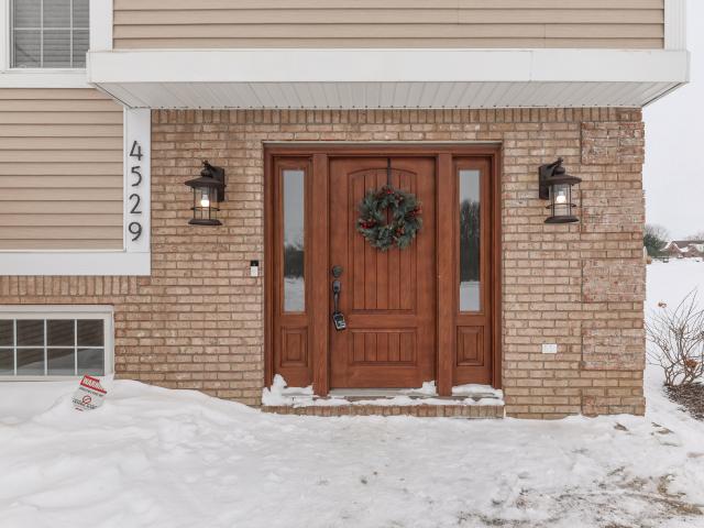 4529 W Private Road 170 N