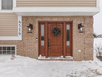 4529 W Private Road 170 N