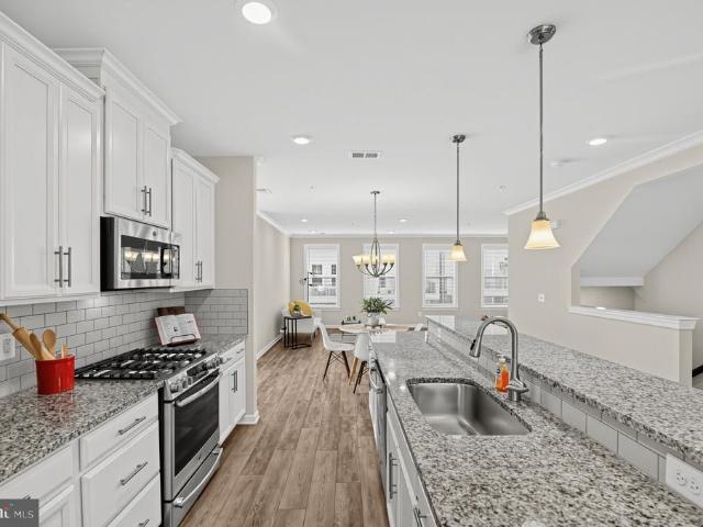 45222 Lettermore Square