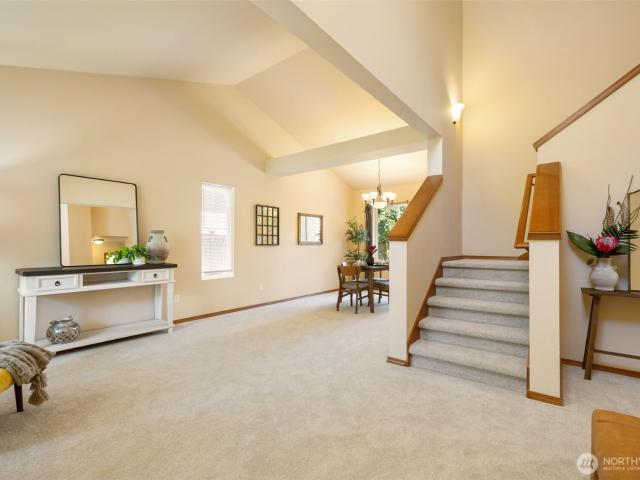 4523 SE Bakken Court