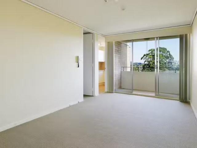 45/2 12 Crows Nest Road, Waverton Apartment for rent Listed b.