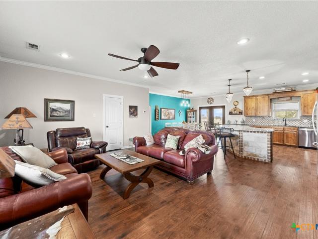 452 County Road 470