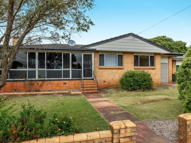 452 Alderley Street, Harristown, QLD 4350 House for Rent Ray White Toowoomba Real Estate