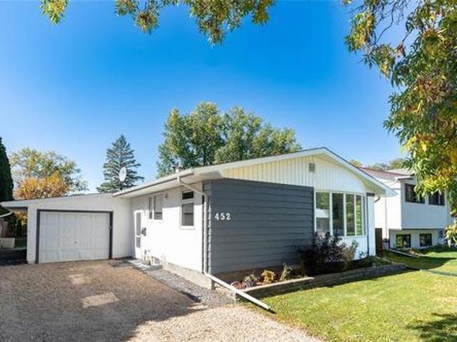 452 Bedson St, Winnipeg, MB, R3K 1S1 house for sale | Listing ID 202624 | Royal LePage