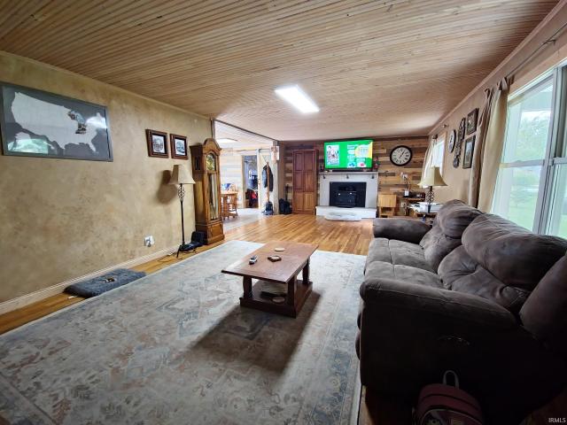 452 W 14th Street