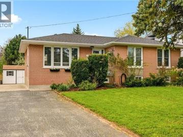 House for sale in Halton - Garden