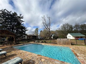 4535 S Barnett Shoals Road