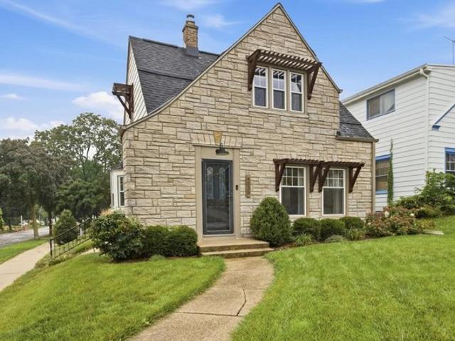 4535 S Griffin Ave, Milwaukee, WI 53207
