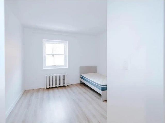 4530 Girouard — 1
