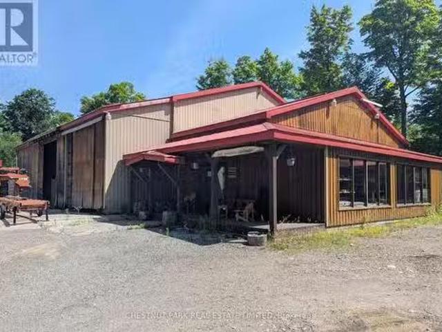 4531 Kennisis Lake Road, Dysart Et Al, ON, K0M 1S0 commercia.